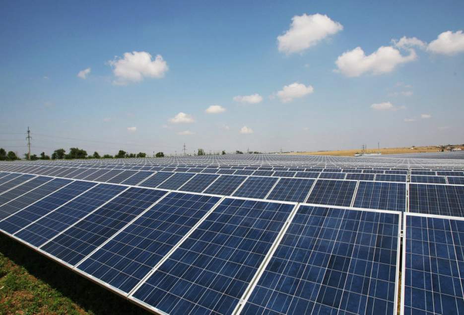 ۳۰۰ کیلووات نیروگاه خورشیدی در مراکز صنعتی استان همدان در حال احداث است
